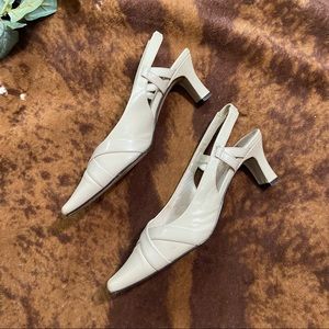 Life Stride Strappy Creme Kitten Granny Heels